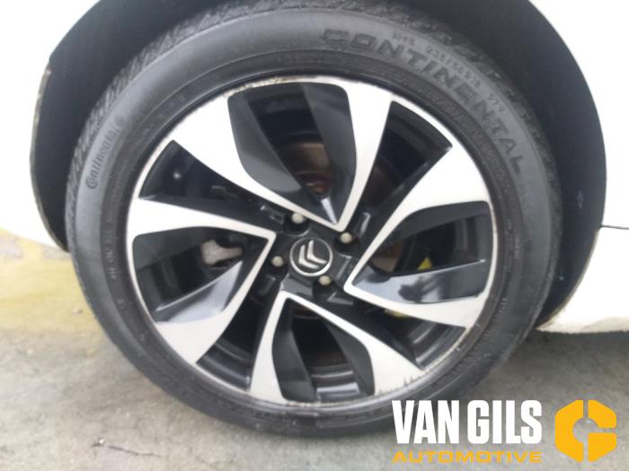 Donor auto Aandrijfas rechts-achter