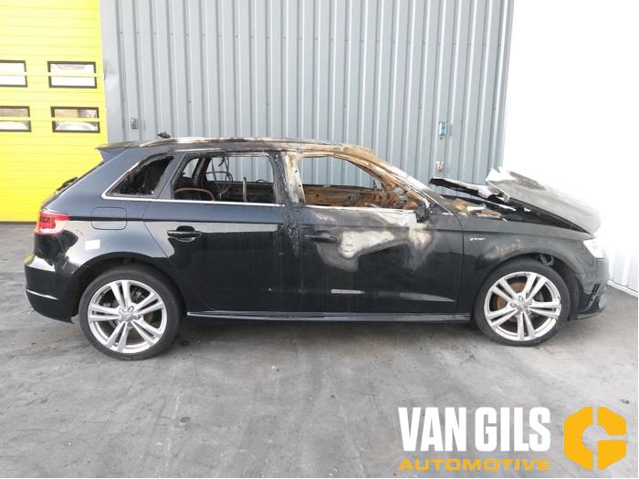 Audi A3 Sportback 1.4 16V g-tron Sloopvoertuig (2014, Zwart)