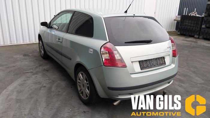 Fiat Stilo 1.8 16V 3-Drs. Sloopvoertuig (2002, Grijs)