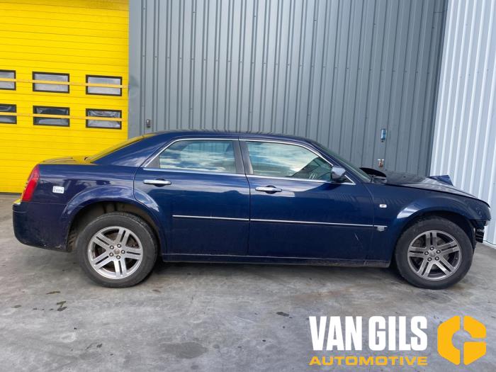 Chrysler 300 C 3.5 V6 24V Sloopvoertuig (2005, Blauw)