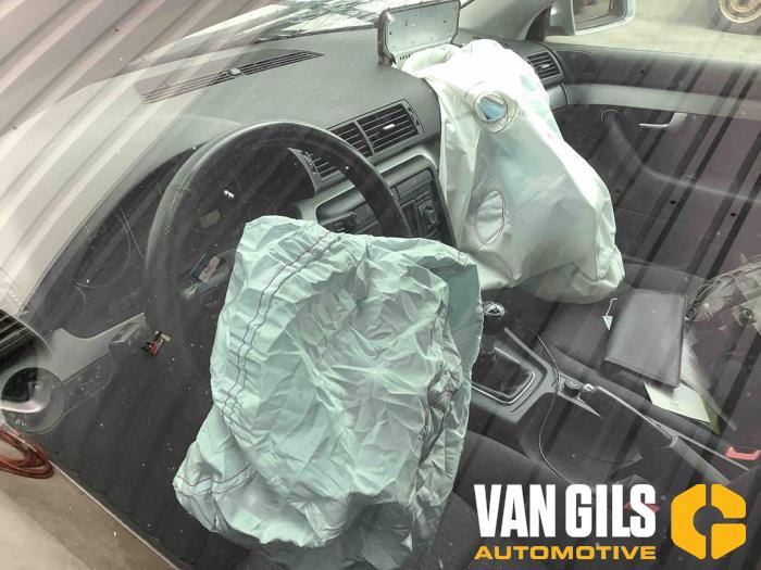 Audi A4 1.8 T 20V Sloopvoertuig (2006, Grijs)