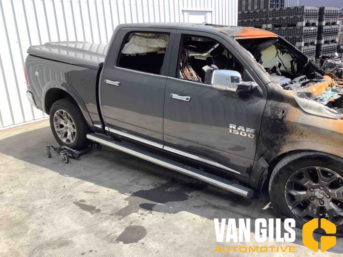 Dodge 1500 Crew Cab 5.7 Hemi V8 4x4 Sloopvoertuig (2018)