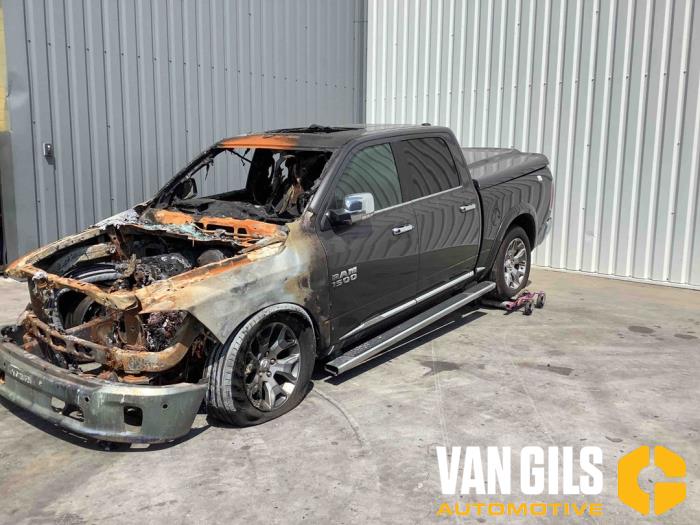Dodge 1500 Crew Cab 5.7 Hemi V8 4x4 Sloopvoertuig (2018)