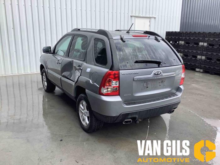 Kia Sportage 2.0 CVVT 16V 4x4 Sloopvoertuig (2009, Zilvergrijs)
