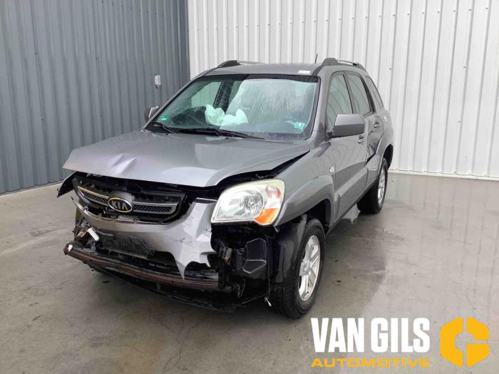 Kia Sportage 2.0 CVVT 16V 4x4 Sloopvoertuig (2009, Zilvergrijs)