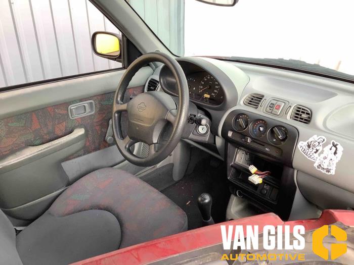 Nissan Micra 1.3 LX,SLX 16V Sloopvoertuig (1998, Rood)