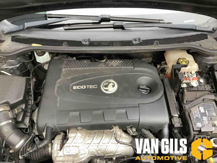 Opel Astra J 10- Sloopvoertuig (2013, Zwart)