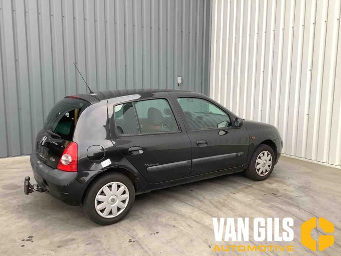 Renault Clio II 1.2 16V Sloopvoertuig (2004, Zwart)