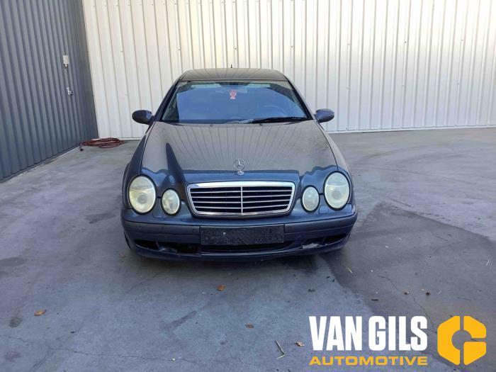 Mercedes CLK 3.2 320 V6 18V Sloopvoertuig (2001, Grijs)