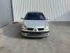 Renault Clio II 1.6 16V Sloopvoertuig (2004, Grijs)