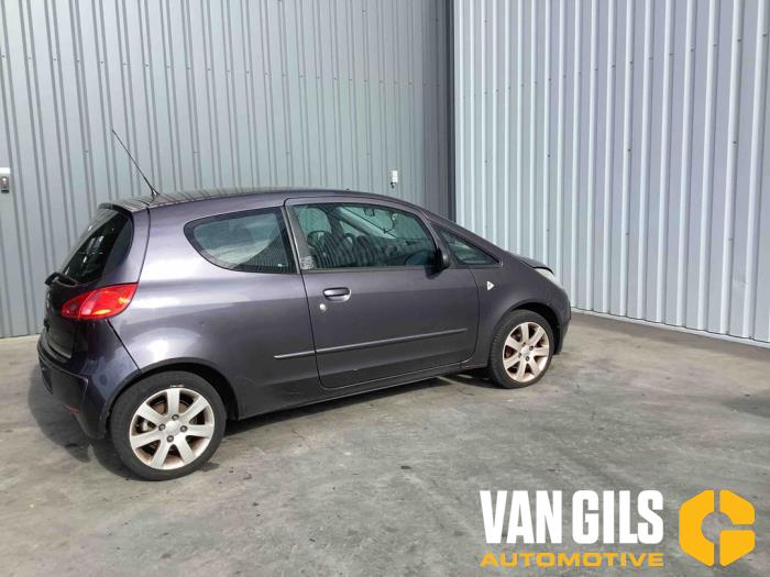 Mitsubishi Colt 1.3 16V Sloopvoertuig (2005, Grijs)