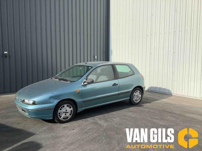 Fiat Bravo Sloopvoertuig (1996, Blauw)