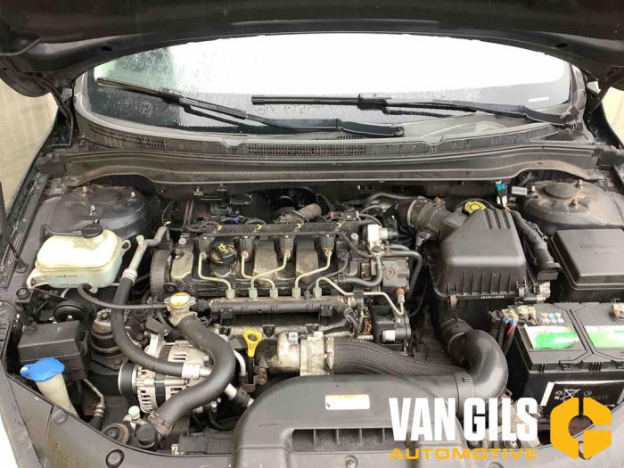 Kia Cee'd Sporty Wagon 2.0 CRDi 16V 140 Sloopvoertuig (2008, Zwart)