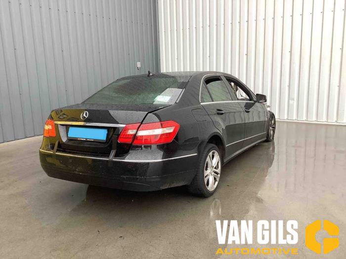 Mercedes E E-220 CDI 16V BlueEfficiency,BlueTEC Sloopvoertuig (2011, Zwart)