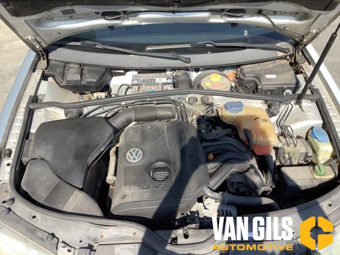 Volkswagen Passat Variant Syncro/4Motion 1.8 20V Syncro Sloopvoertuig (1999, Grijs)