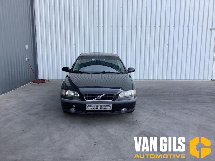 Volvo S60 I 2.4 20V 140 Sloopvoertuig (2002, Metallic, Zwart)
