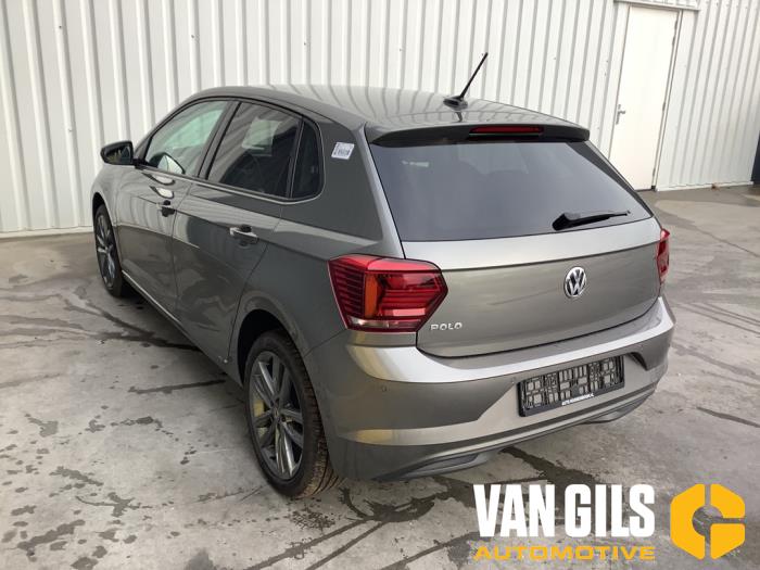 Volkswagen Polo VI 1.0 TSI 12V Sloopvoertuig (2019, Grijs)