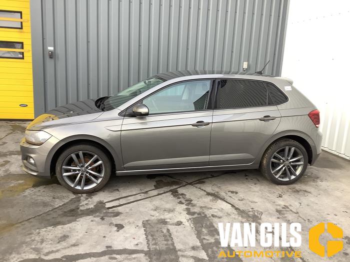 Volkswagen Polo VI 1.0 TSI 12V Sloopvoertuig (2019, Grijs)