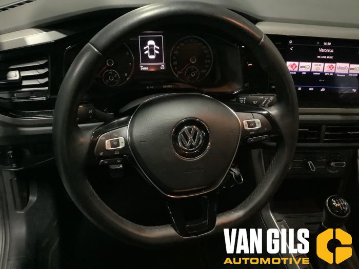 Volkswagen Polo VI 1.0 TSI 12V Sloopvoertuig (2019, Grijs)