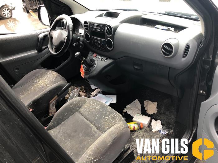 Peugeot Partner 1.6 HDI 90 16V Sloopvoertuig (2010, Graniet)