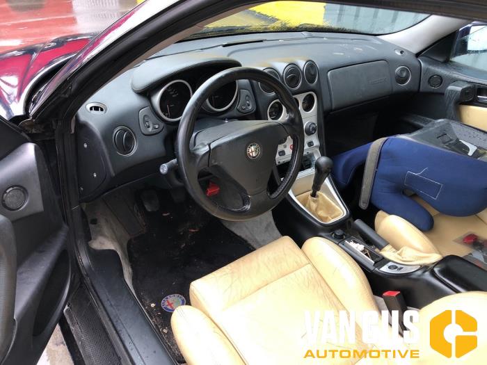 Alfa Romeo GTV 1.8 16V Twin Spark Sloopvoertuig (2000, Blauw)