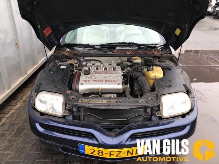 Alfa Romeo GTV 1.8 16V Twin Spark Sloopvoertuig (2000, Blauw)