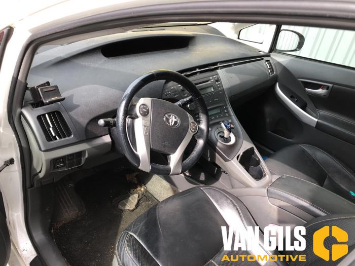 Toyota Prius 1.8 16V Sloopvoertuig (2010, Wit)