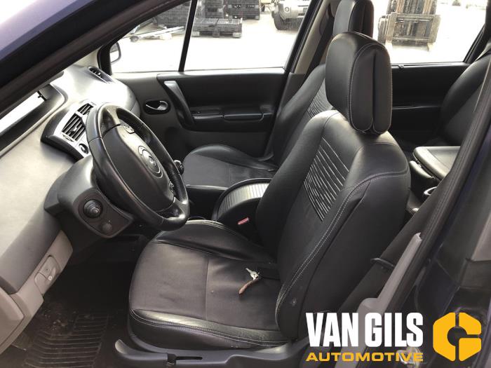 Renault Grand Scénic II 2.0 16V Sloopvoertuig (2005, Blauw)