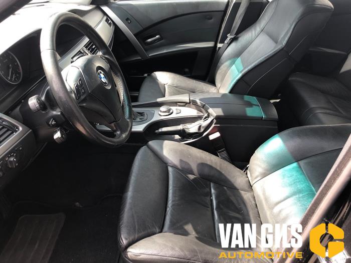 BMW 5 serie 523i 24V Sloopvoertuig (2005, Zwart)