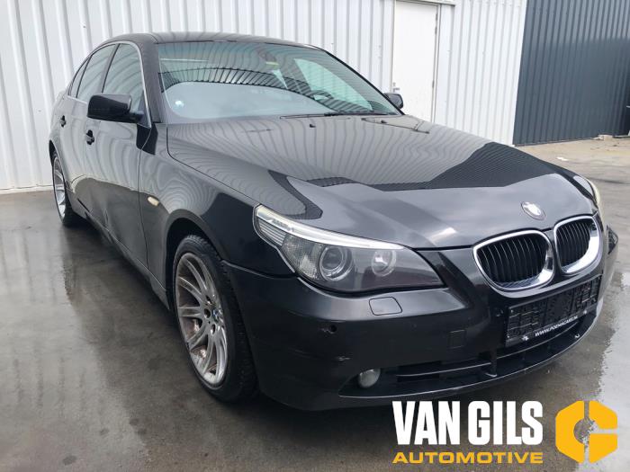 BMW 5 serie 523i 24V Sloopvoertuig (2005, Zwart)