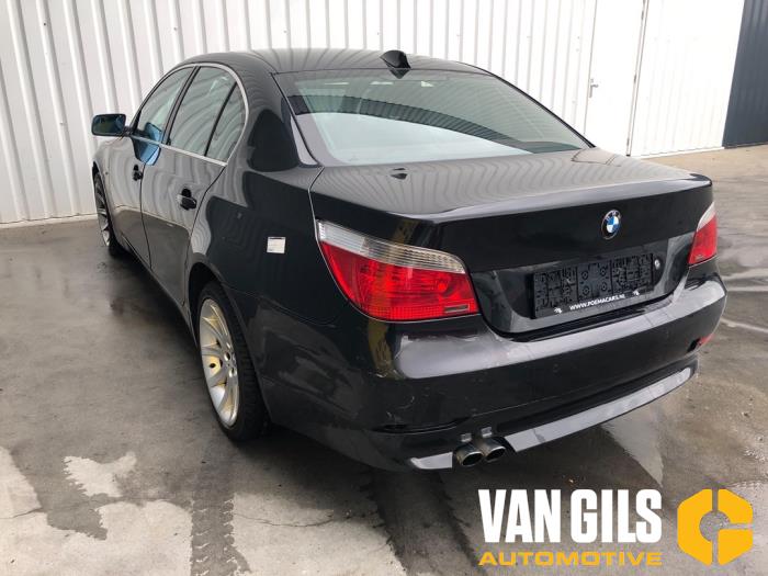 BMW 5 serie 523i 24V Sloopvoertuig (2005, Zwart)