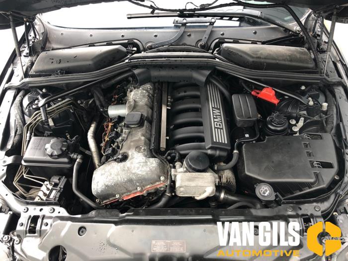 BMW 5 serie 523i 24V Sloopvoertuig (2005, Zwart)