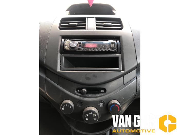 Chevrolet Spark 1.0 16V Sloopvoertuig (2011, Grijs)