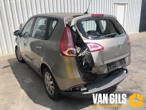 Renault Scénic III 2.0 16V CVT Sloopvoertuig (2010, Beige)