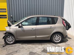 Renault Scénic III 2.0 16V CVT Sloopvoertuig (2010, Beige)