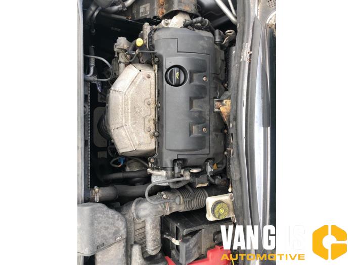 Citroen C4 Berline 1.6 16V VTi 120 Sloopvoertuig (2009, Grijs)