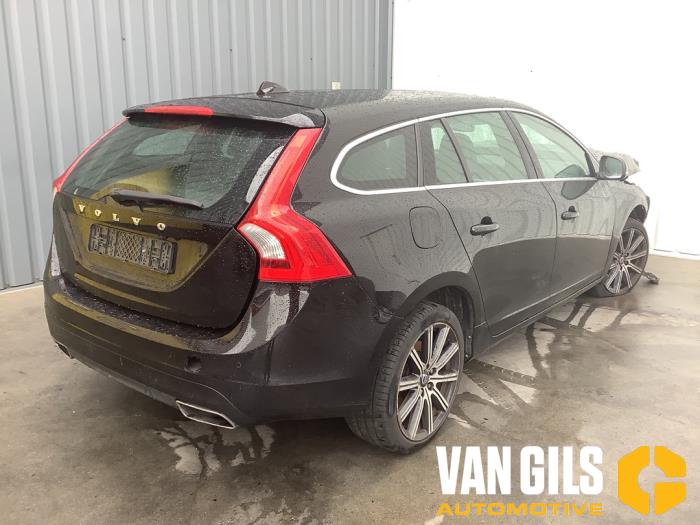 Volvo V60 I 2.4 D5 20V Autom. Sloopvoertuig (2014, Zwart)