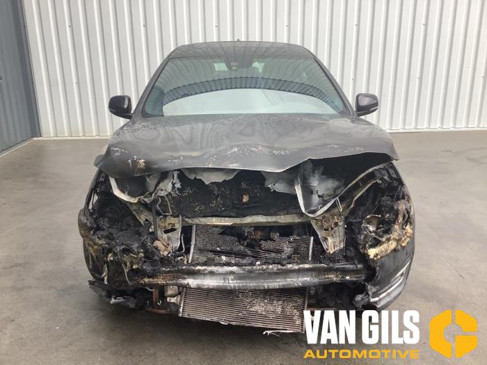 Volvo V60 I 2.4 D5 20V Autom. Sloopvoertuig (2014, Zwart)