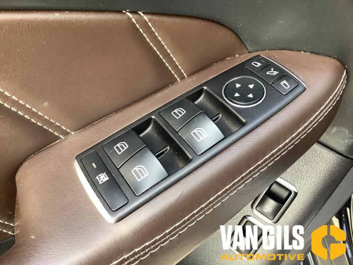 Mercedes GLE AMG Coupe 5.5 63 S AMG V8 biturbo 32V 4-Matic Sloopvoertuig (2017, Metallic, Zwart)