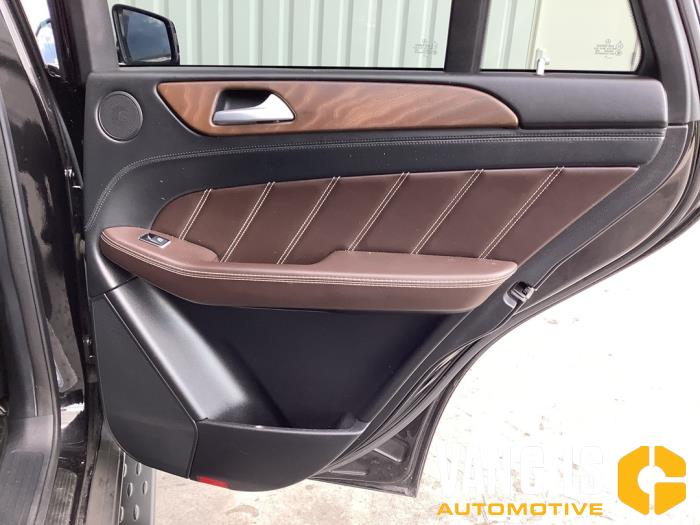 Mercedes GLE AMG Coupe 5.5 63 S AMG V8 biturbo 32V 4-Matic Sloopvoertuig (2017, Metallic, Zwart)