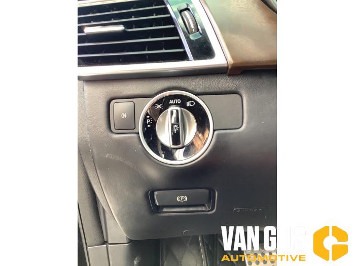 Mercedes GLE AMG Coupe 5.5 63 S AMG V8 biturbo 32V 4-Matic Sloopvoertuig (2017, Metallic, Zwart)