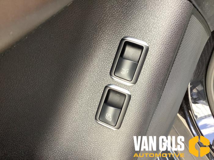 Mercedes GLE AMG Coupe 5.5 63 S AMG V8 biturbo 32V 4-Matic Sloopvoertuig (2017, Metallic, Zwart)