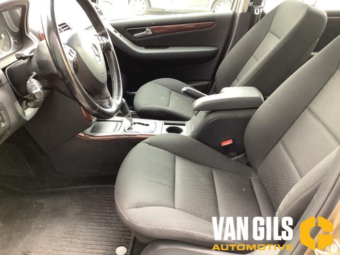 Mercedes A 2.0 A-200 5-Drs. Sloopvoertuig (2006, Beige, Goud)