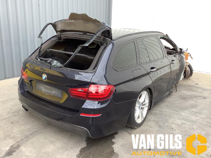BMW 5 serie Touring 525d 16V Sloopvoertuig (2016, Zwart)
