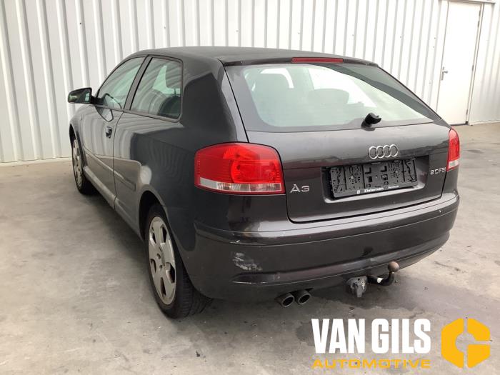 Audi A3 2.0 16V FSI Sloopvoertuig (2004, Grijs)