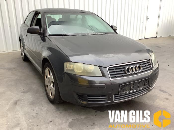 Audi A3 2.0 16V FSI Sloopvoertuig (2004, Grijs)