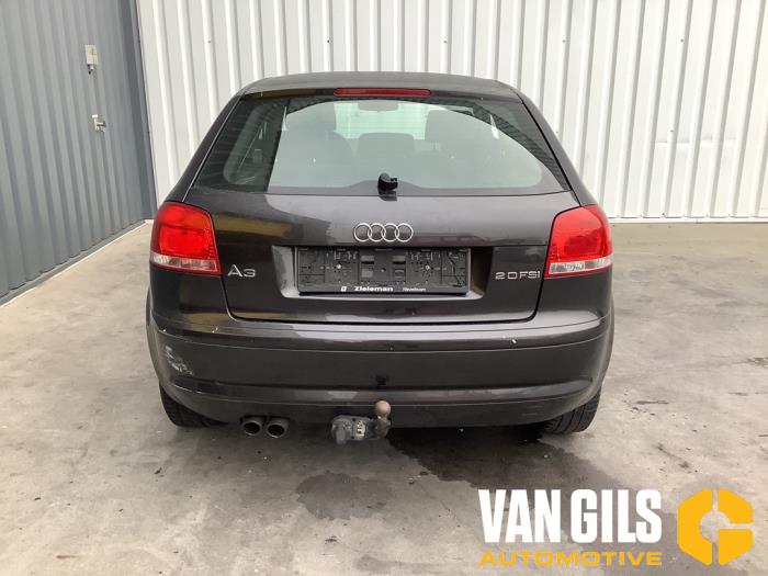 Audi A3 2.0 16V FSI Sloopvoertuig (2004, Grijs)