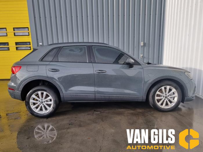 Audi Q3 Sportback 1.4 E-tron 16V Sloopvoertuig (2022, Grijs)