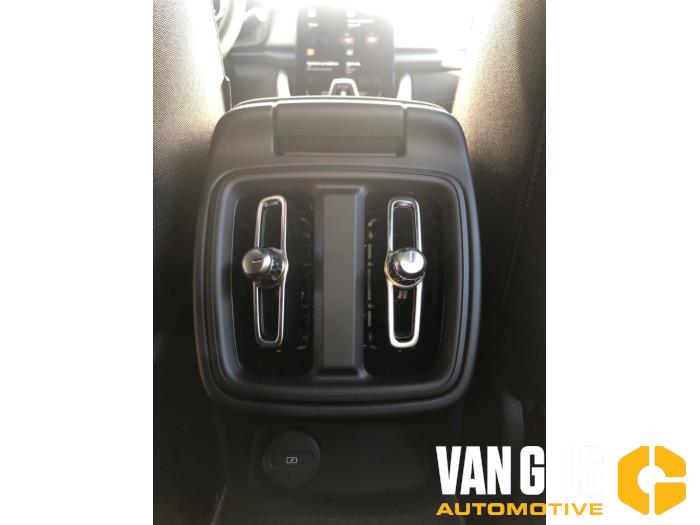 Polestar Polestar 2 82kWh Long Range Single Motor Sloopvoertuig (2023, Blauw)