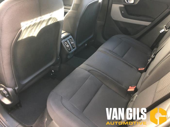 Polestar Polestar 2 82kWh Long Range Single Motor Sloopvoertuig (2023, Blauw)